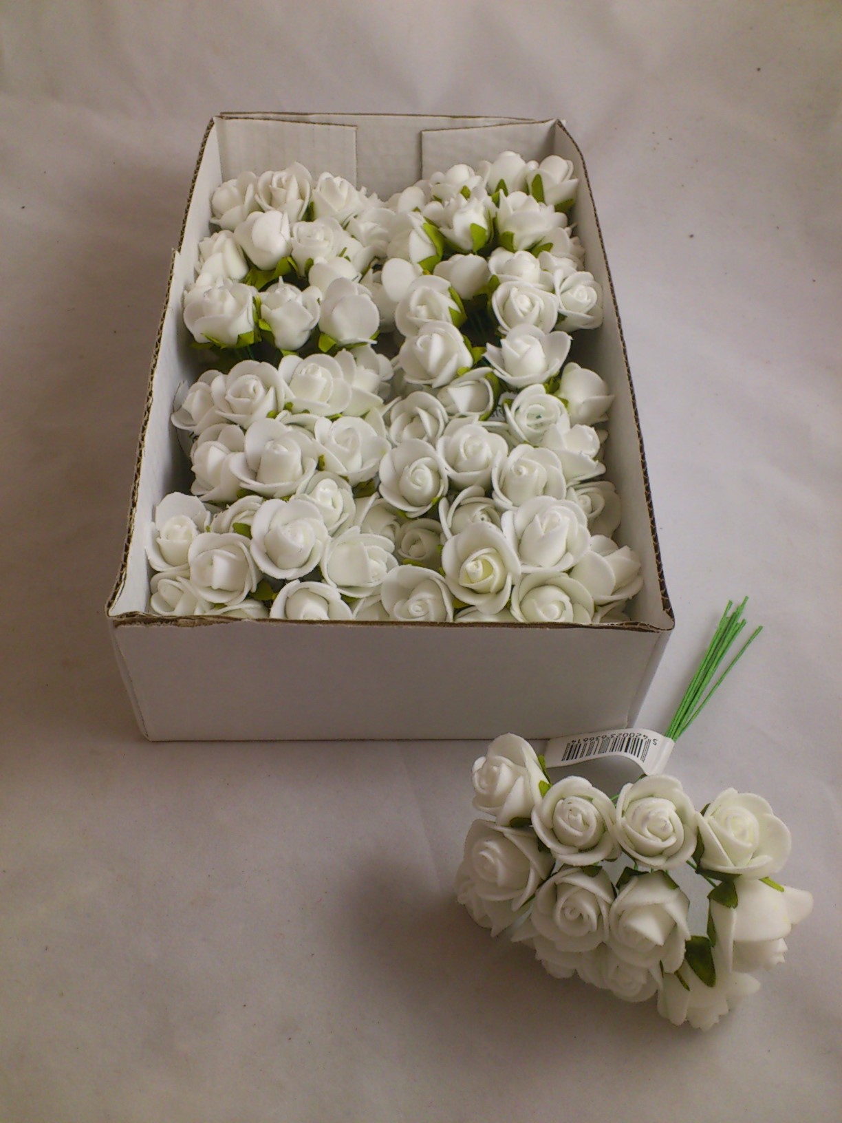 Foam mini rose 2 cm white (12x12 p.)
